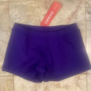 Capezio low rise short